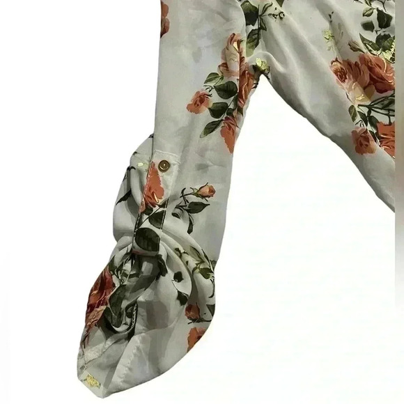 Rue21 floral blouse with gold zipper closure adjustable 3/4-full length sleeves - Picture 2 of 5